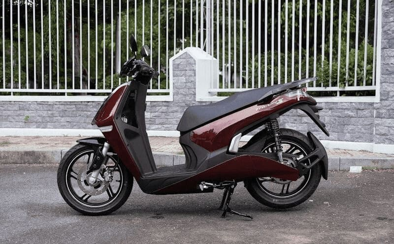 ệ thống định vị GPS được tích hợp trên xe máy điện VinFast Theon S