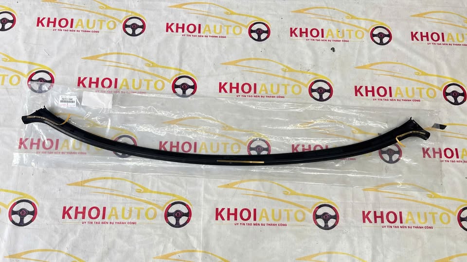 75575-50040 Nẹp Viền Kính Sau LEXUS LS460 2006-2009 7557550040 Chính Hãng (1).jpg