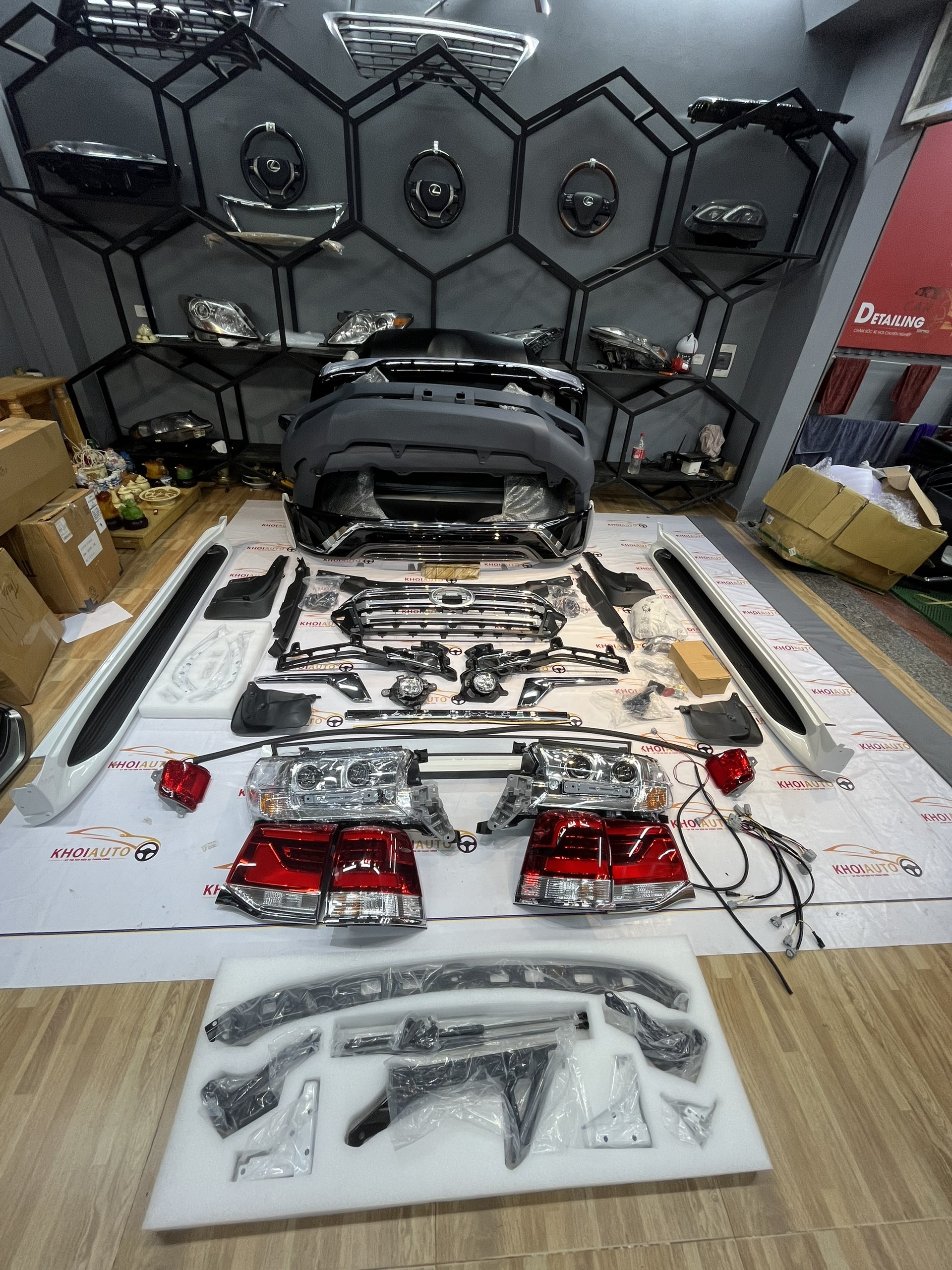 BODYKIT (COMBO) BỘ LÊN ĐỜI LAND CRUISER 2008-2015 LÊN ĐỜI 2016-2020 LC200 GBT FULL (1).jpg